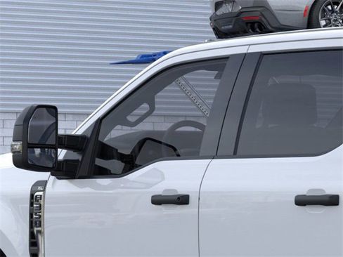 New 2026 Ford F350 XL w/ XL Chrome Package image 20