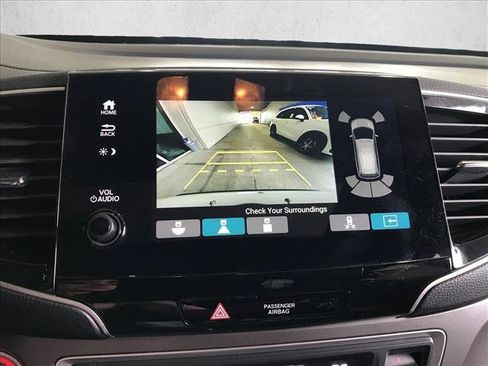 Used 2023 Honda Passport EX-L image 10