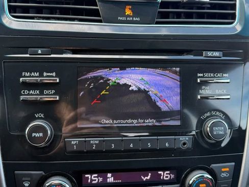 Used 2013 Nissan Altima 2.5 SV image 18