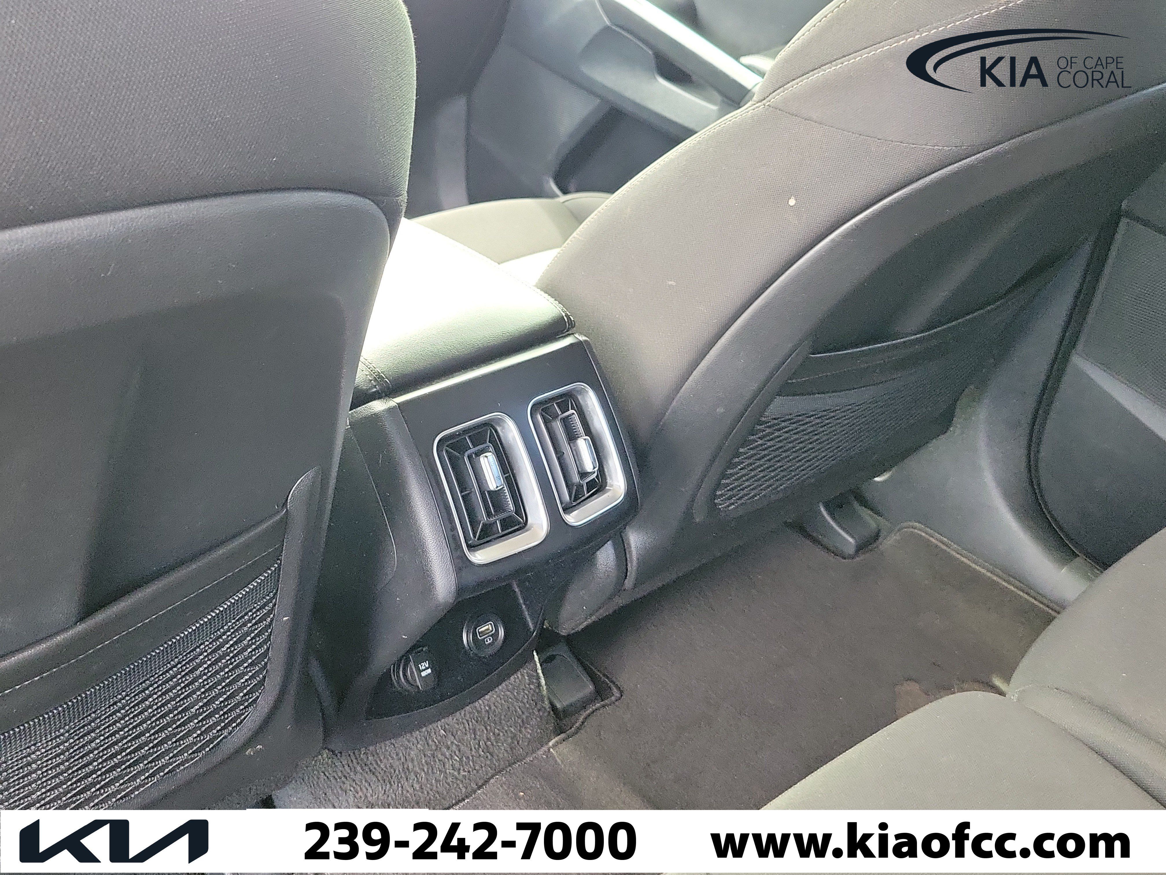 Used 2022 Kia Sorento LX FWD image 13