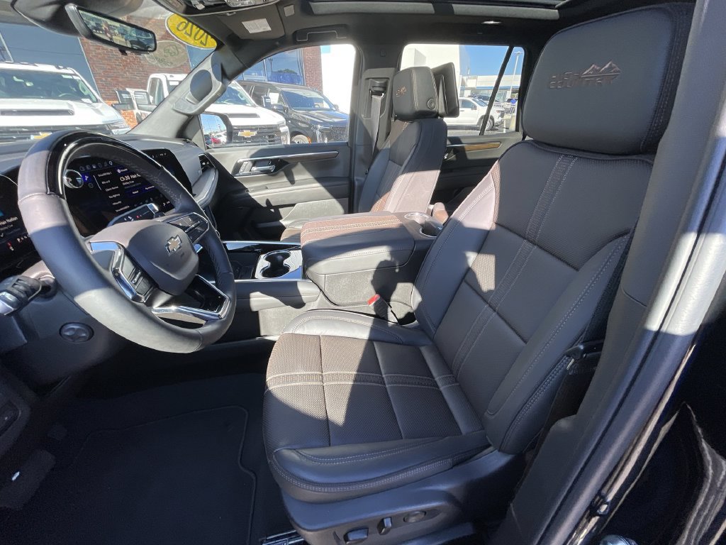 Used 2026 Chevrolet Tahoe High Country AWD/4WD image 20