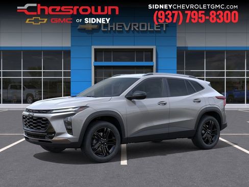 New 2026 Chevrolet Trax ACTIV FWD image 2