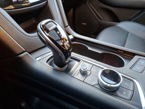 Used 2021 Cadillac XT5 Premium Luxury image 15