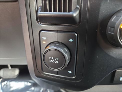 Used 2023 Ford F150 XLT image 12