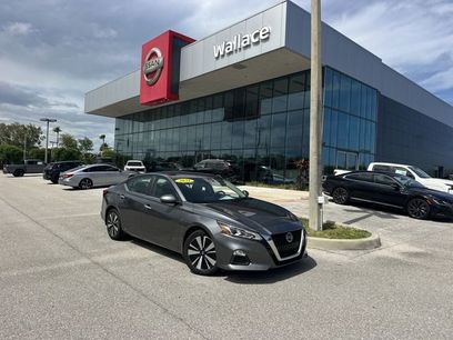 Used 2021 Nissan Altima 2.5 SV