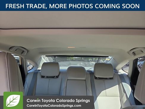 Used 2014 Toyota Avalon Limited FWD image 17