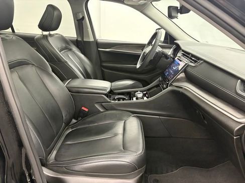 Used 2023 Jeep Grand Cherokee L Limited image 31