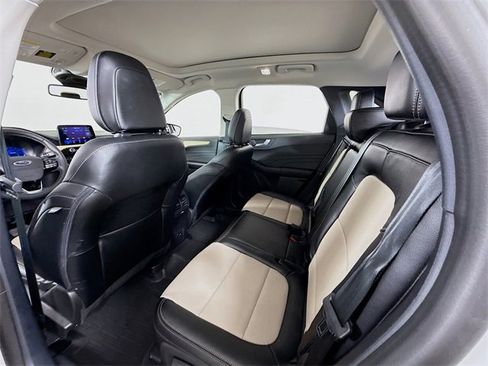 Used 2022 Ford Escape Titanium w/ Titanium Elite Package image 10