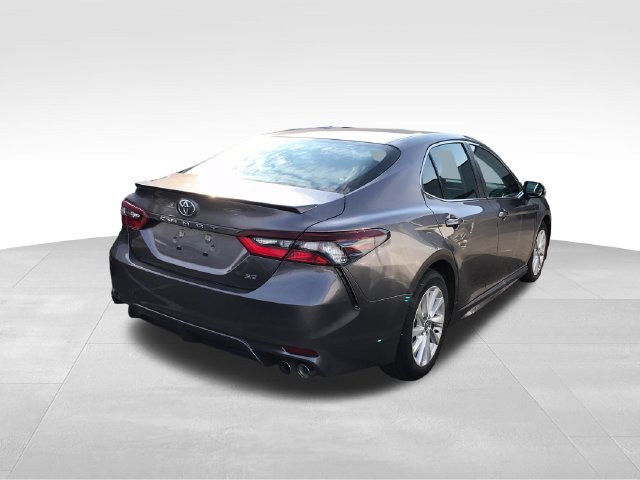 Used 2024 Toyota Camry SE FWD image 2