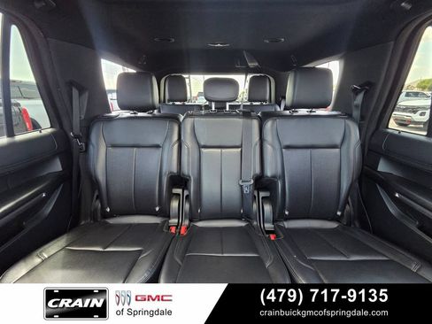 Used 2019 Ford Expedition XLT w/ Equipment Group 202A AWD/4WD image 30