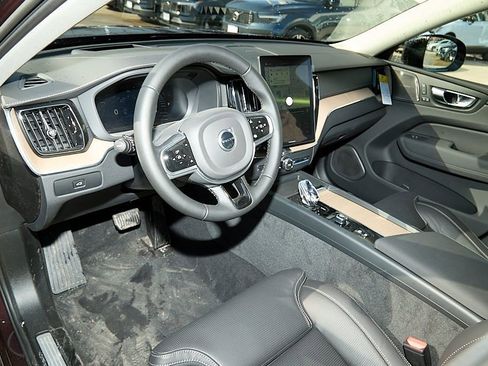 New 2026 Volvo XC60 B5 Ultra w/ Climate Package image 12