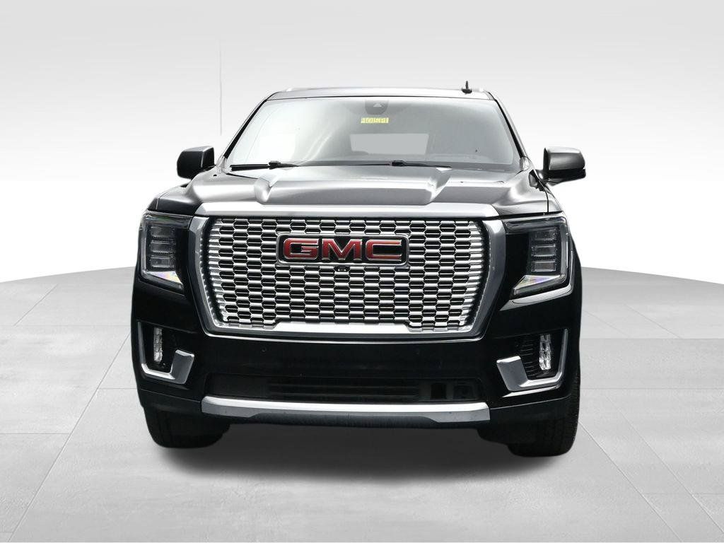Used 2021 GMC Yukon Denali w/ Denali Premium Package AWD/4WD image 8