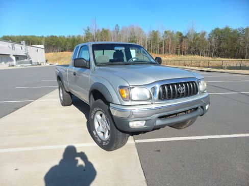 Used 2002 Toyota Tacoma PreRunner image 20