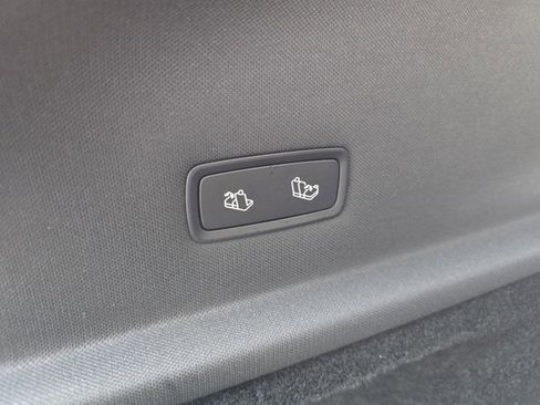 Used 2026 Tesla Model Y Long Range image 44