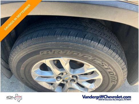 Used 2021 Chevrolet Traverse LT FWD image 13