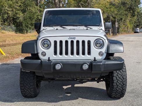 Used 2018 Jeep Wrangler Sport image 2