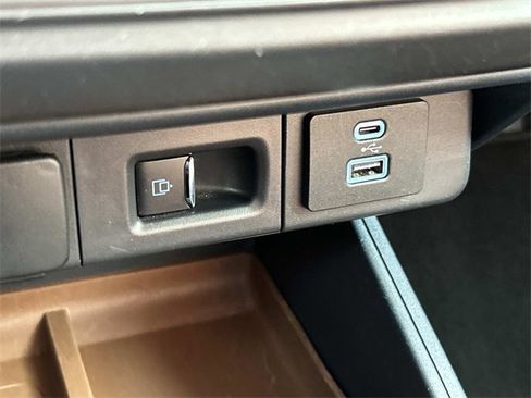 Used 2023 Ford Maverick Lariat w/ Lariat Luxury Package image 34