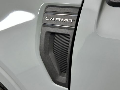 Used 2022 Ford Maverick Lariat w/ Lariat Luxury Package image 14