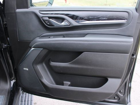 Used 2021 GMC Yukon Denali image 16