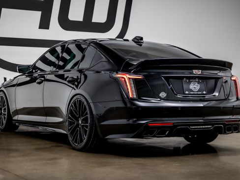 Used 2025 Cadillac CT5 Sport RWD image 28