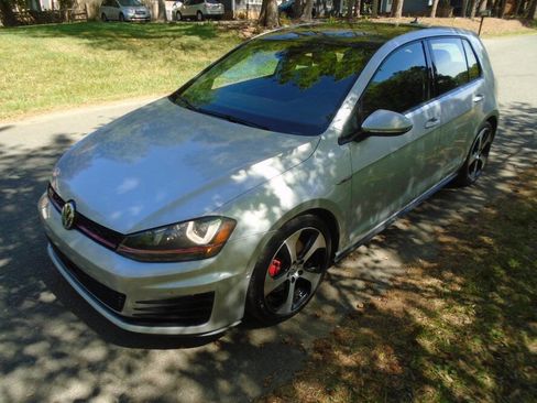 Used 2016 Volkswagen GTI SE w/ Driver Assistance Package image 1