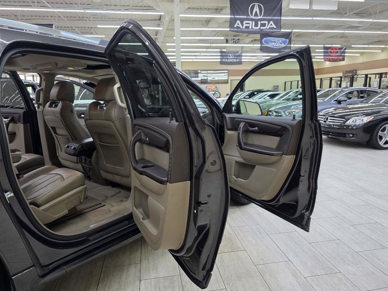 Used 2015 GMC Acadia Denali AWD/4WD image 16