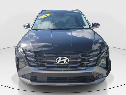 Used 2026 Hyundai Tucson SEL FWD image 2