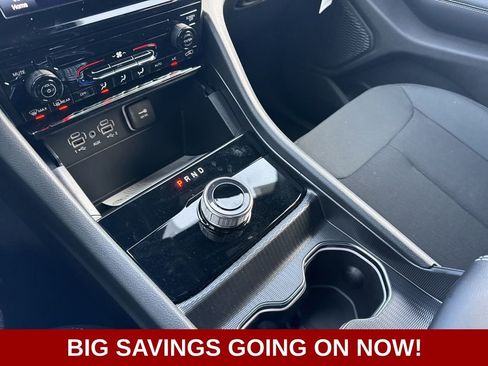 New 2025 Jeep Grand Cherokee L Laredo AWD/4WD image 31
