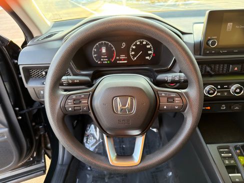 Used 2023 Honda CR-V LX image 14