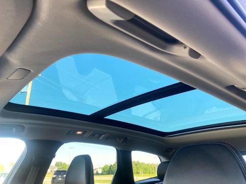 Used 2022 Volvo XC60 B6 Inscription w/ Advanced Package image 25