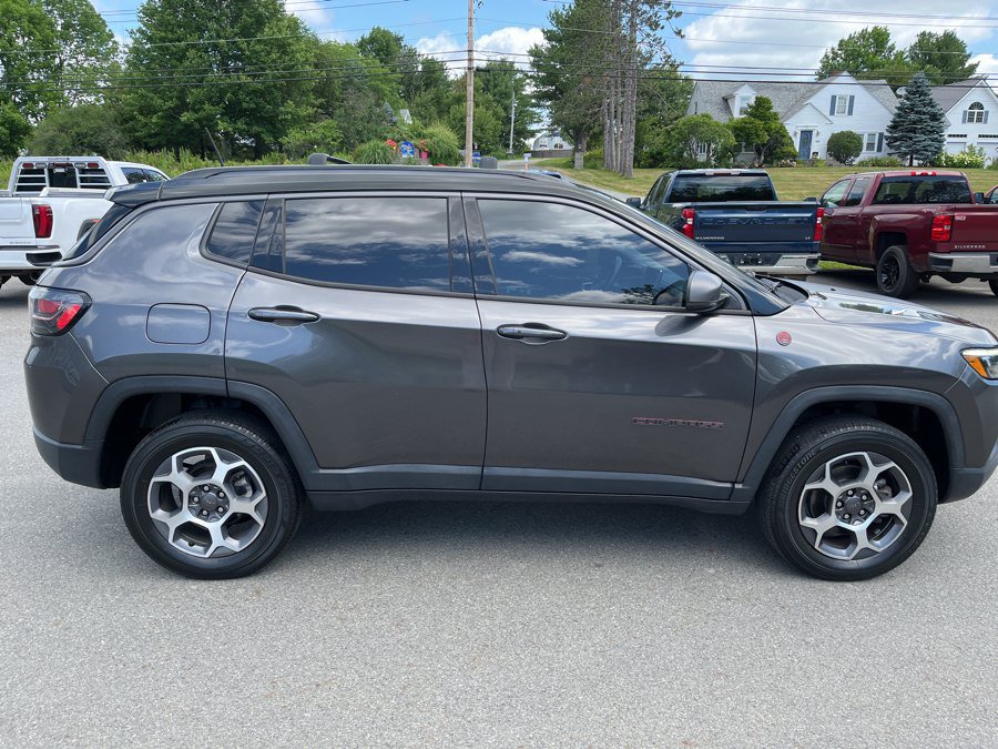 Used 2022 Jeep Compass Trailhawk w/ Trailhawk Elite Group AWD/4WD image 2