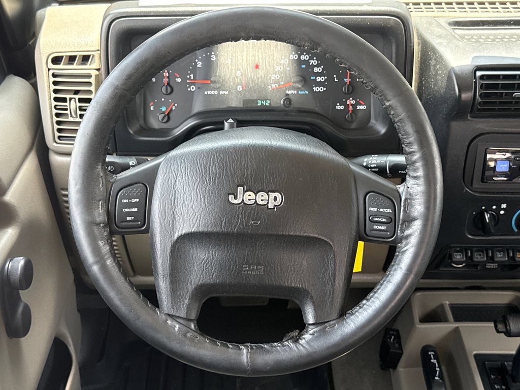 Used 2005 Jeep Wrangler Unlimited Rubicon w/ Sahara Edition Group AWD/4WD image 16