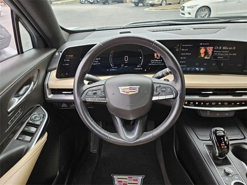 Certified 2024 Cadillac XT4 Premium Luxury image 16