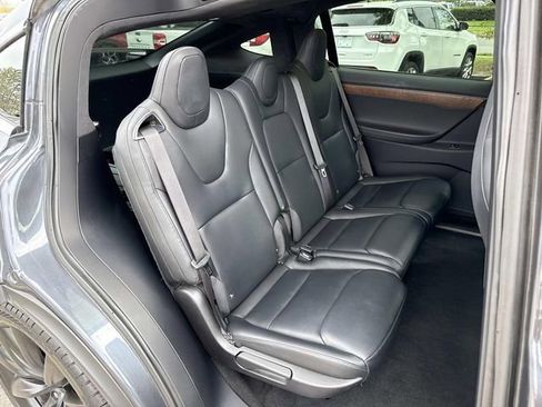 Used 2019 Tesla Model X Long Range AWD/4WD image 11