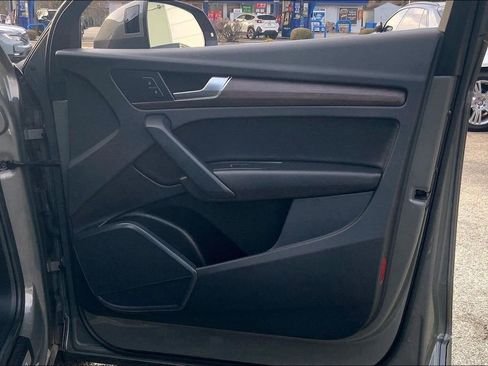 Certified 2023 Audi Q5 2.0T Premium w/ Convenience Package image 23