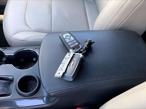 Used 2018 Ford Explorer Limited FWD image 14