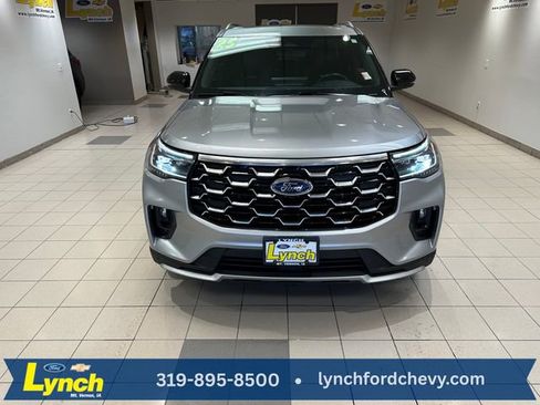 Used 2025 Ford Explorer Platinum w/ LUX Leather Package image 33