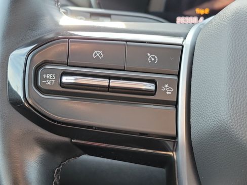 Used 2023 Chevrolet Colorado ZR2 w/ ZR2 Convenience Package III AWD/4WD image 21