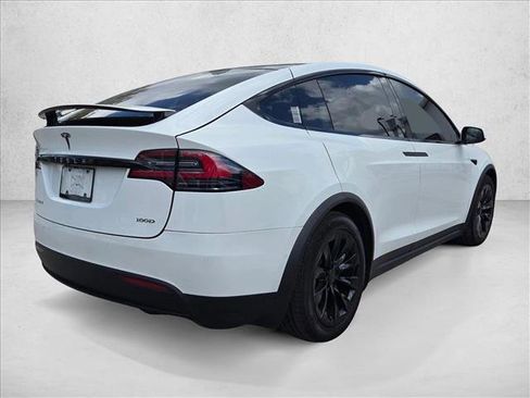 Used 2018 Tesla Model X 100D image 5