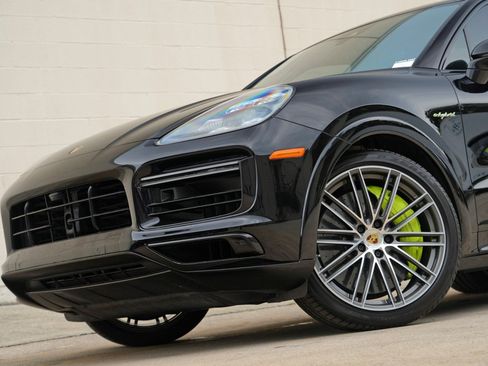 Used 2021 Porsche Cayenne Turbo S AWD/4WD image 61