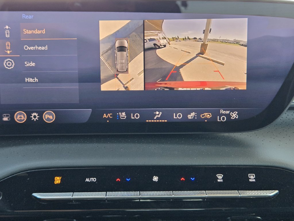 Used 2025 Buick Enclave Avenir w/ Trailering Package, 5000 lbs. FWD image 18