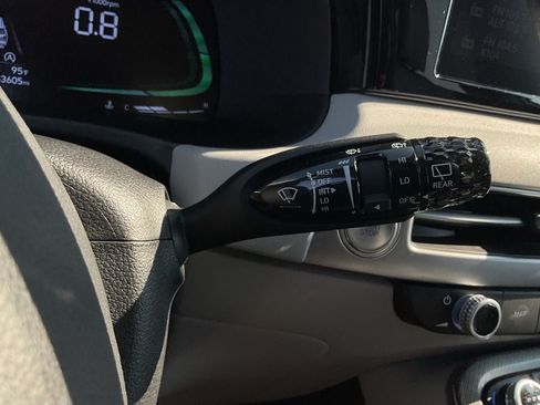 Used 2025 Hyundai Palisade SEL FWD image 34