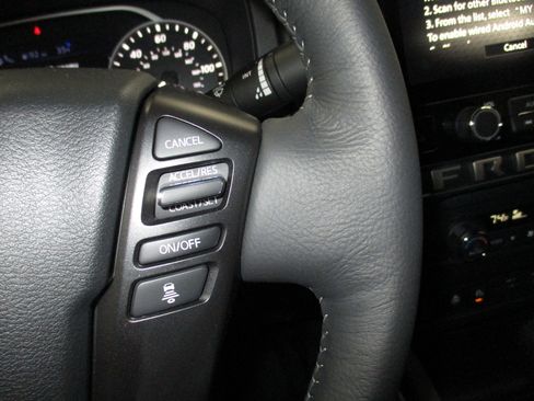 New 2026 Nissan Frontier SV w/ SV Convenience Package AWD/4WD image 32