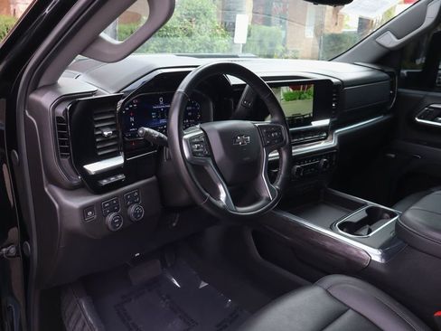 Used 2024 Chevrolet Silverado 2500 LTZ w/ LTZ Plus Package AWD/4WD image 23