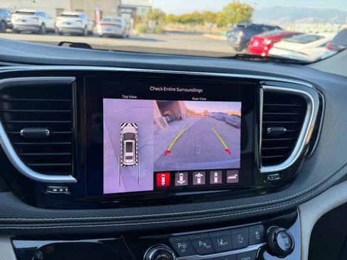 Used 2021 Chrysler Pacifica Limited w/ Premium & Safety Sphere Group AWD/4WD image 37