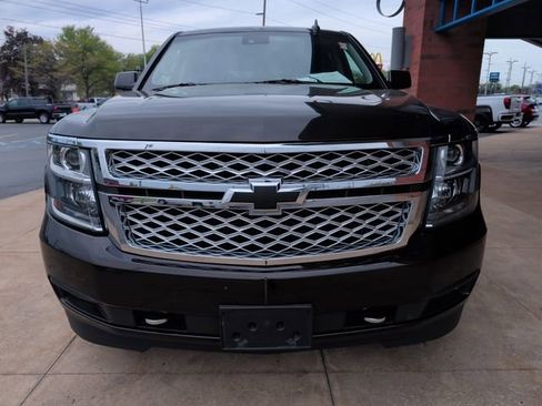 Used 2018 Chevrolet Tahoe LT w/ LT Signature Package AWD/4WD image 11