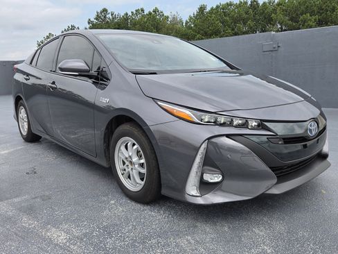 Used 2018 Toyota Prius Prime Advanced FWD image 4