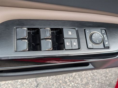 Used 2024 Lexus ES 350 w/ Premium Package image 14