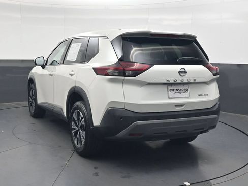 Used 2021 Nissan Rogue SV AWD/4WD image 7