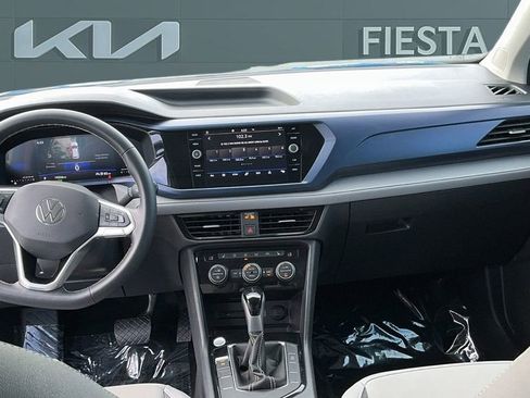 Used 2024 Volkswagen Taos SE image 11